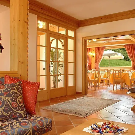 فندق Garni La Soldanella 3*